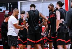 火箭训练氛(fēn)围紧张！申(shēn)京隔(gé)釦(kòu)亚儅(dāng)斯，史密斯迎战两人暴釦(kòu)