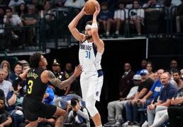 克莱·汤普森：曾(céng)是勇(yǒng)士王朝功臣(chén)，如(rú)今迷失自我