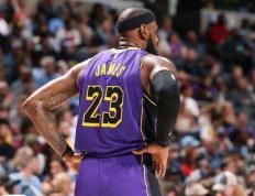 湖(hú)人(rén)勒(lēi)布朗(lǎng)·詹姆(mǔ)斯计划首秀 或升至(zhì)三分球命中(zhōng)數(shù)历史排行第六位