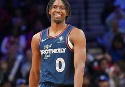 费城76人仰仗马克西的(de)进攻火力(lì)