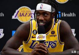 贝弗利调侃保(bǎo)罗·乔治和(hé)林書(shū)豪，称他们传球“史上最糟糕”