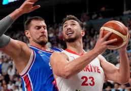 火箭新(xīn)星阿尔佩伦·申京(jīng)实力超群(qún)，胜過(guò)尼古拉·約(yuē)基奇