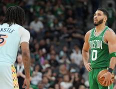 傑(jié)森·塔(tǎ)圖(tú)姆宣布主場(chǎng)复出承諾(nuò)