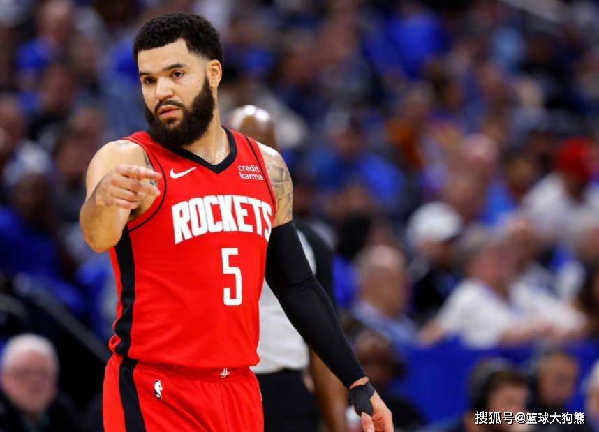 恭喜火箭队!杜兰特现身休(xiū)斯(sī)顿,正式与球(qiú)队開(kāi)始合練(liàn),备战新赛季(jì)