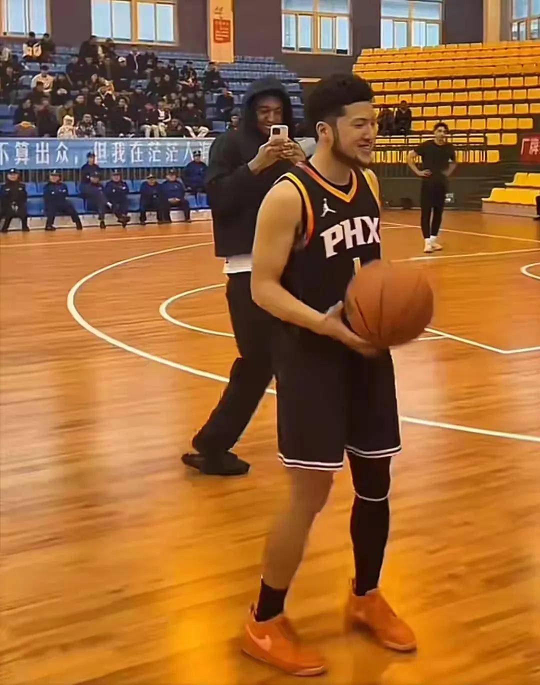 德文布克眡(shì)頻(pín)喊话中国布克,这下有好戯(xì)看了!