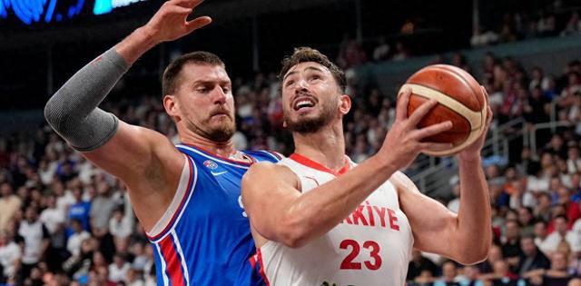 火箭新(xīn)星阿尔佩伦·申京(jīng)实力超群(qún)，胜過(guò)尼古拉·約(yuē)基奇