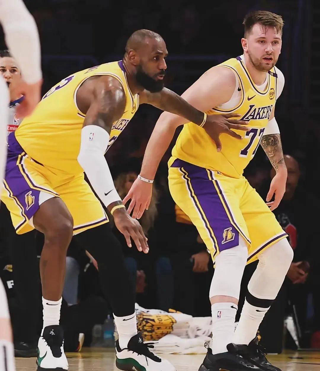 沃(wò)尔退役(yì)背后:火箭重建背后的“暗(àn)战”