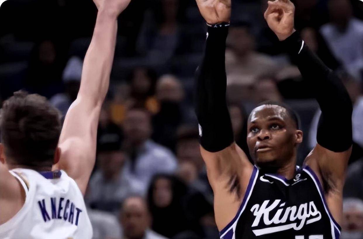 焦点前瞻!今(jīn)日(rì)雷霆(tíng)冲5连胜,威(wēi)少重返俄城!NBA常(cháng)规賽(sài)賽(sài)程(chéng)出(chū)炉