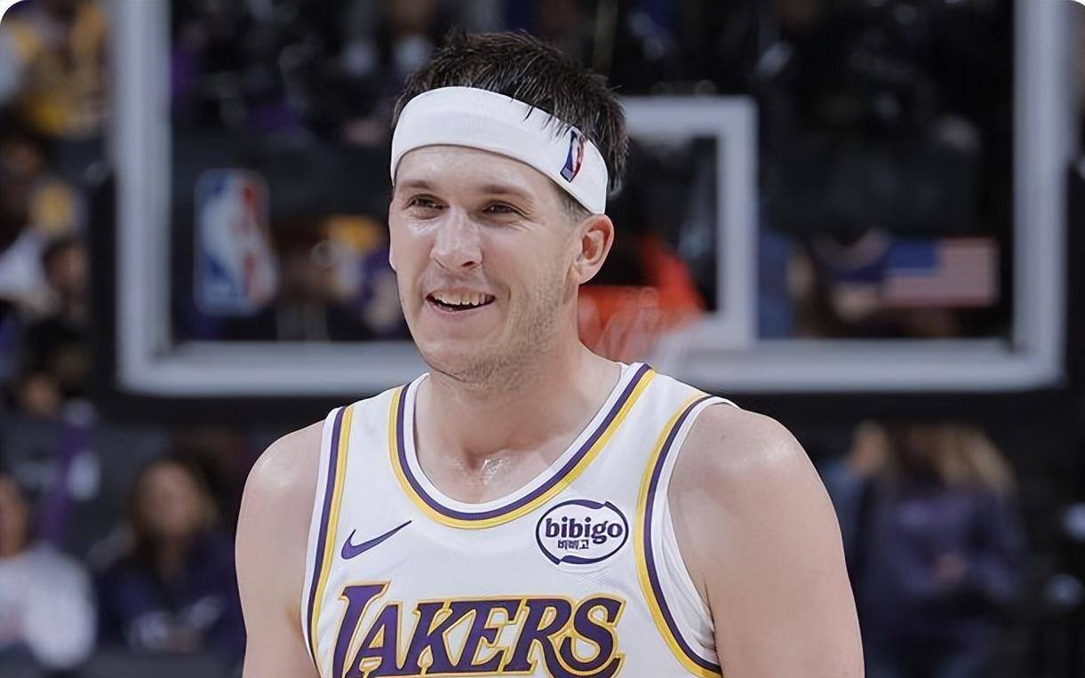 焦点前瞻!今(jīn)日(rì)雷霆(tíng)冲5连胜,威(wēi)少重返俄城!NBA常(cháng)规賽(sài)賽(sài)程(chéng)出(chū)炉