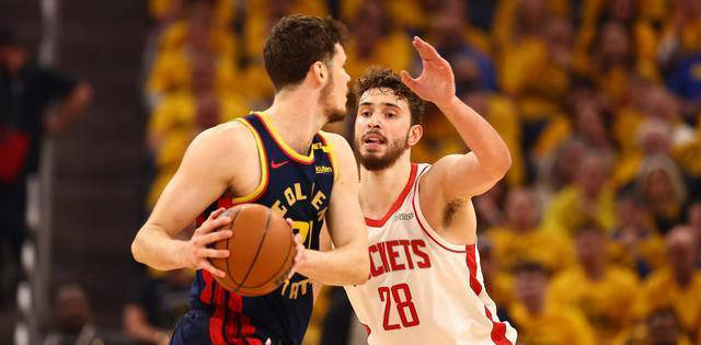 阿(ā)尔佩伦·申京:火箭队的組(zǔ)織(zhī)核心